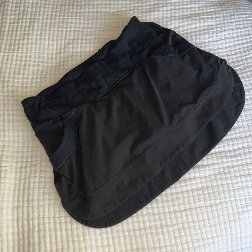 Lululemon Athletica Black Skirt Size 6